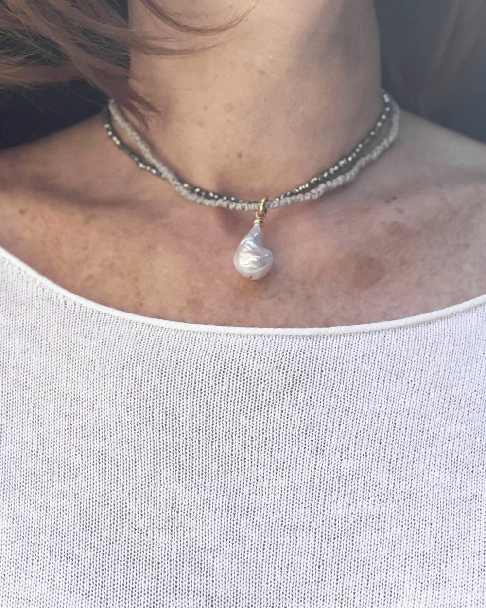Linen necklace pyrite 1 baroque pearl