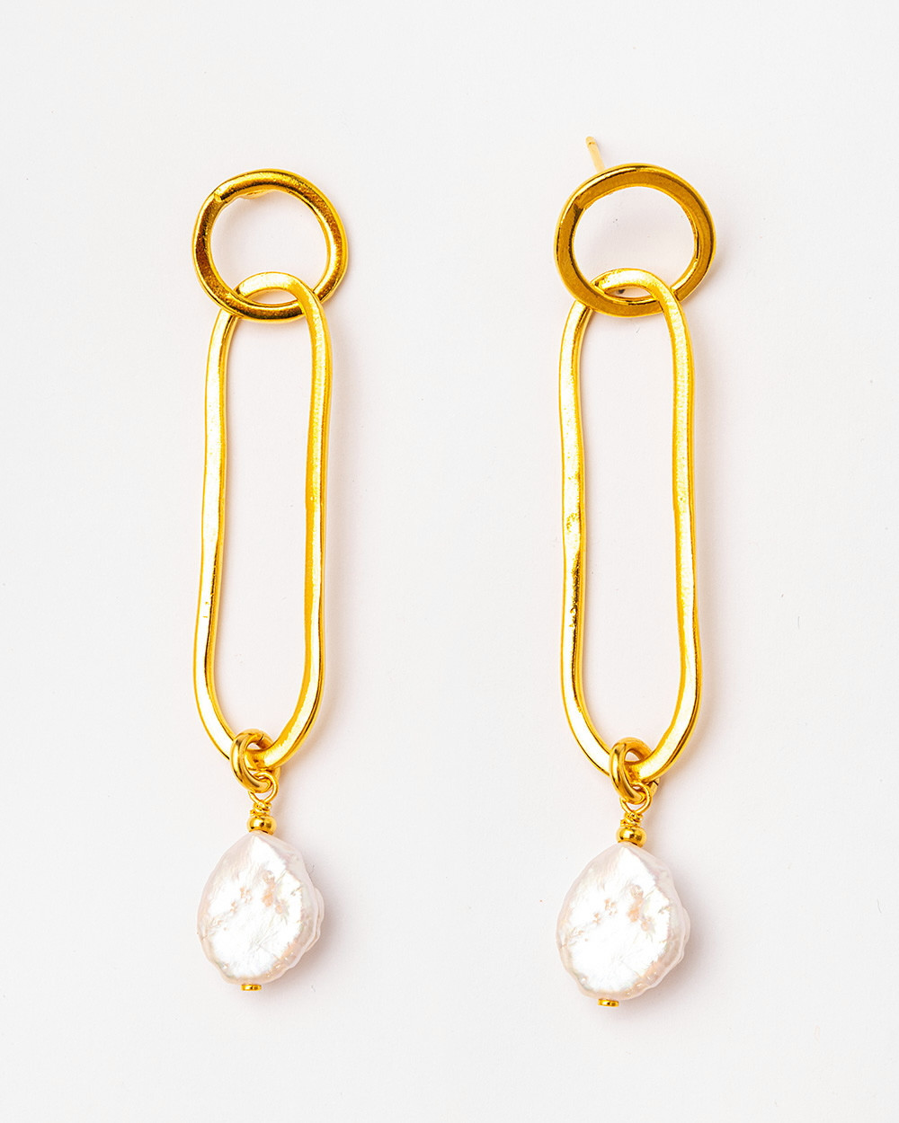 Earrings pearls
